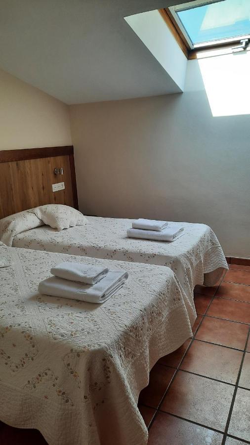 Casa Rural La Casina Villa Sariego ภายนอก รูปภาพ